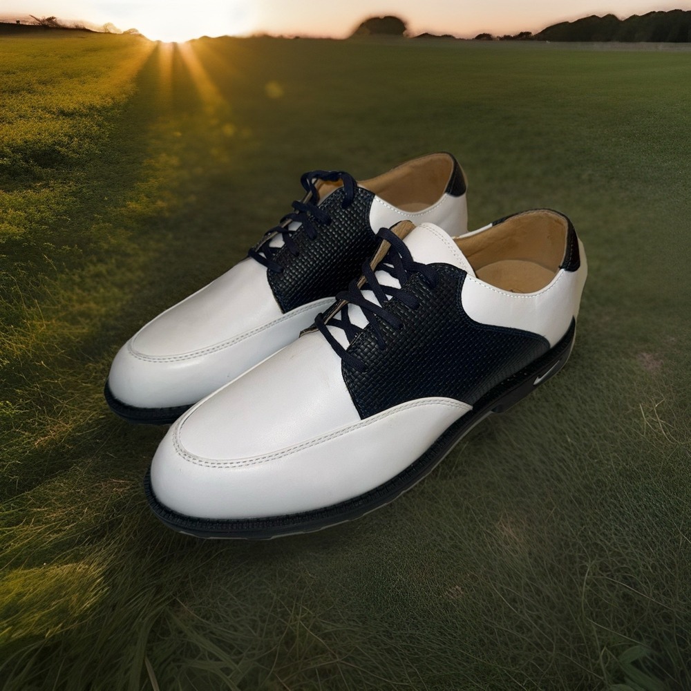 Nike Air Bella Last Womens Size 12 Golf Shoes White Navy Black Thailand